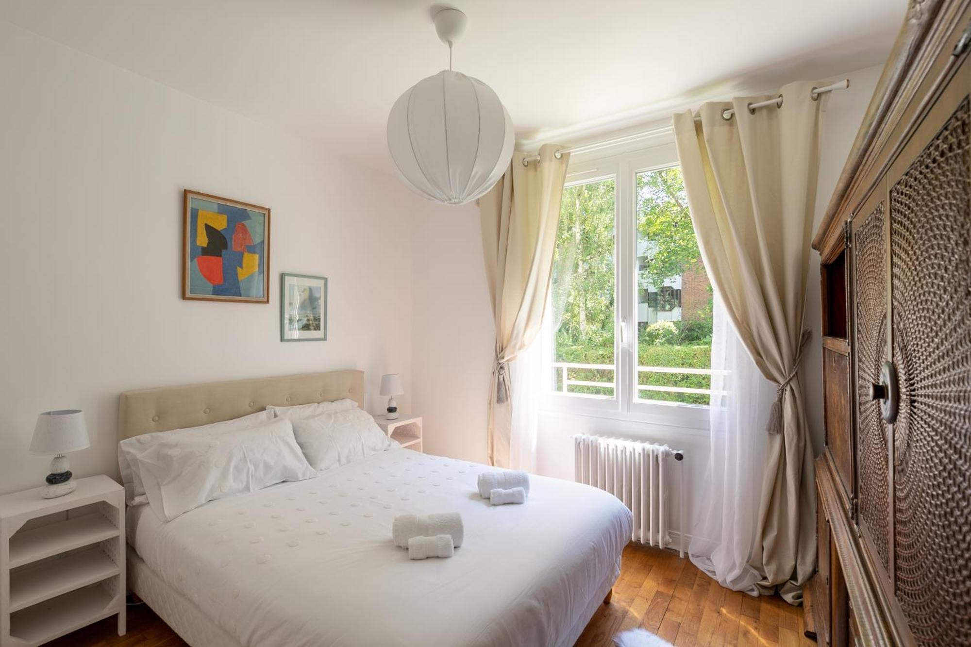 Le Chateaubriand - Calme, Balcon Et Parking Châtenay Kültér fotó